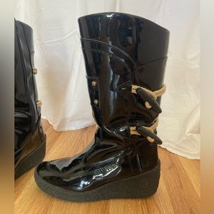 Authentic Burberry Black Patent Leather Zip and Toggle Snow boots